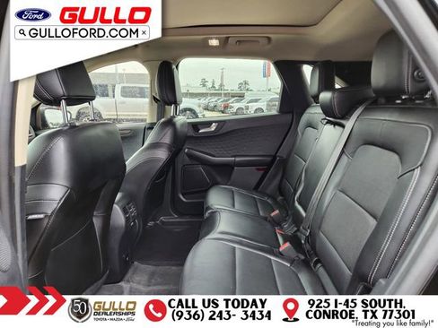 Used 2020 Ford Escape Titanium w/ Titanium Premium Package 2.0 FWD image 15