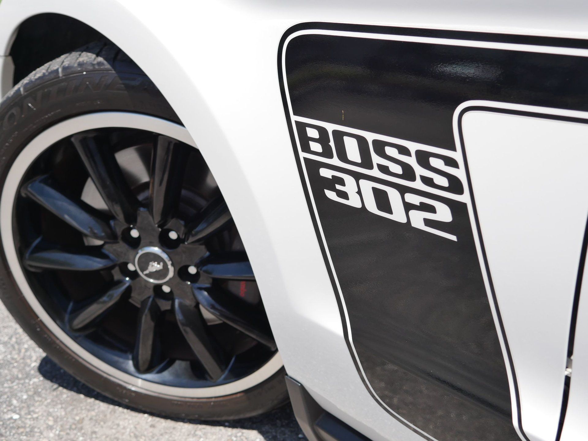 Used 2012 Ford Mustang Boss 302 w/ Boss 302 Accessory Pkg RWD image 25