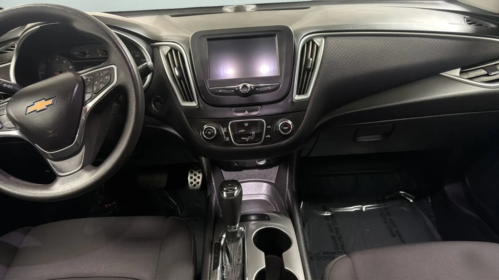 Used 2017 Chevrolet Malibu LS w/ LPO, Convenience Package 1 FWD image 16