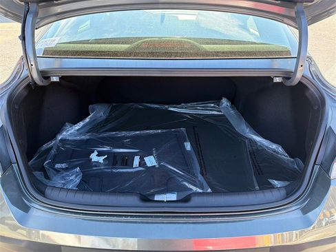 New 2026 Hyundai Elantra SE image 18