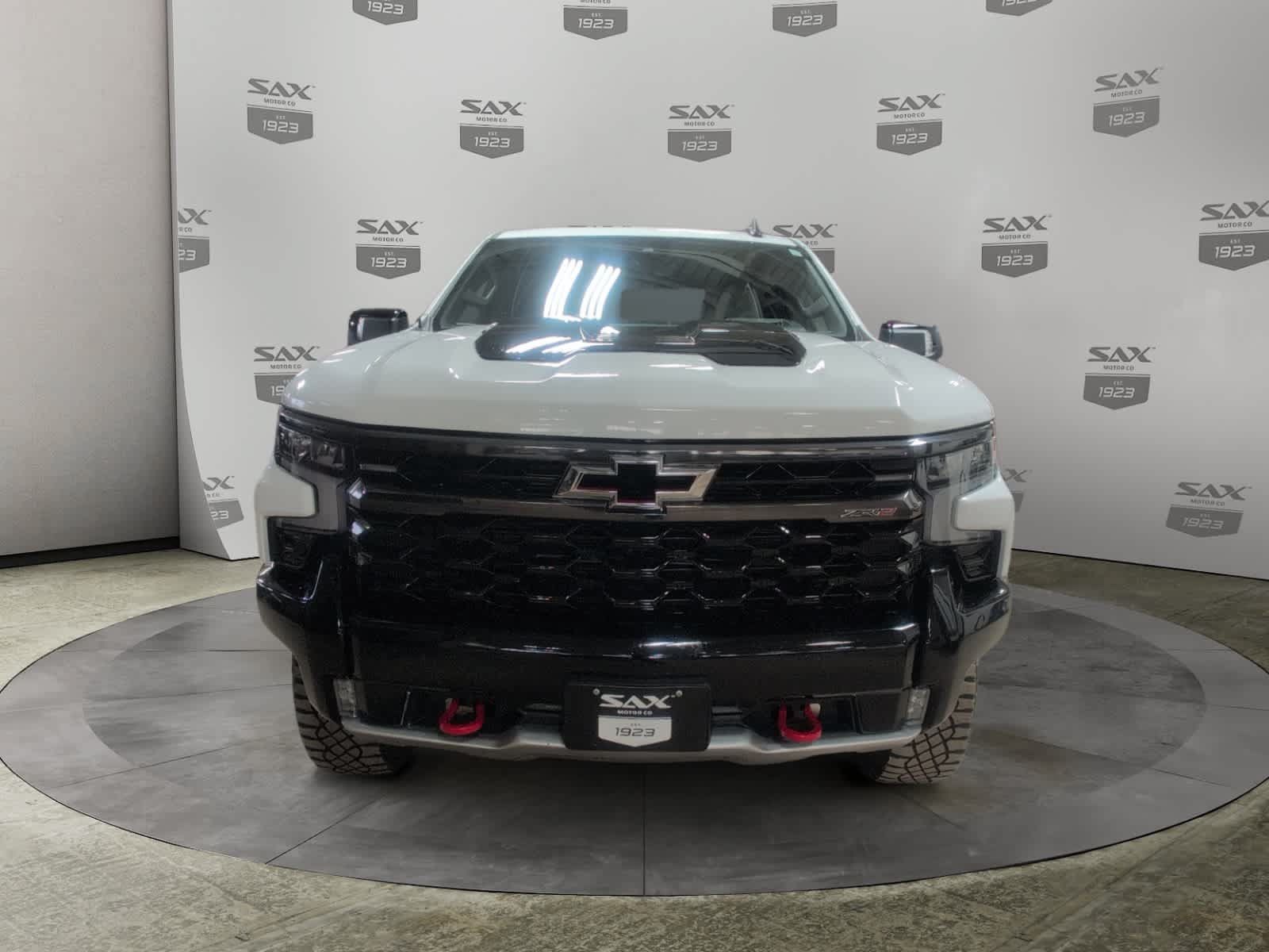 Used 2024 Chevrolet Silverado 1500 ZR2 w/ Technology Package AWD/4WD image 8