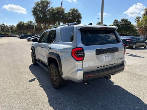Used 2026 Toyota 4Runner SR5 RWD image 3