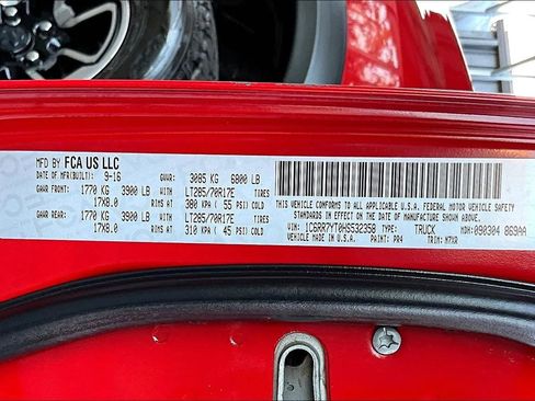 Used 2017 RAM 1500 Rebel w/ Luxury Group image 17