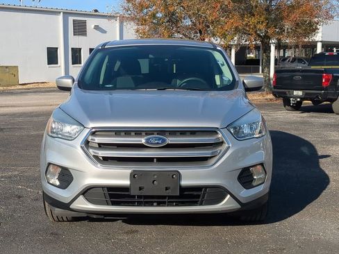 Used 2017 Ford Escape SE image 10