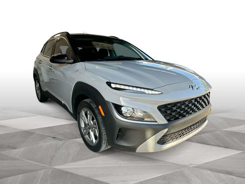 Used 2023 Hyundai Kona SEL FWD image 2