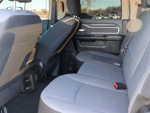 Used 2019 RAM 2500 Big Horn image 13