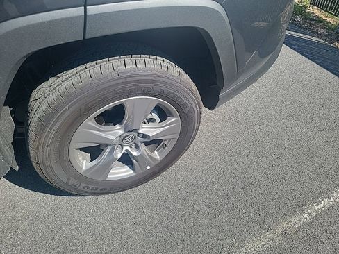 Used 2025 Toyota RAV4 XLE image 10