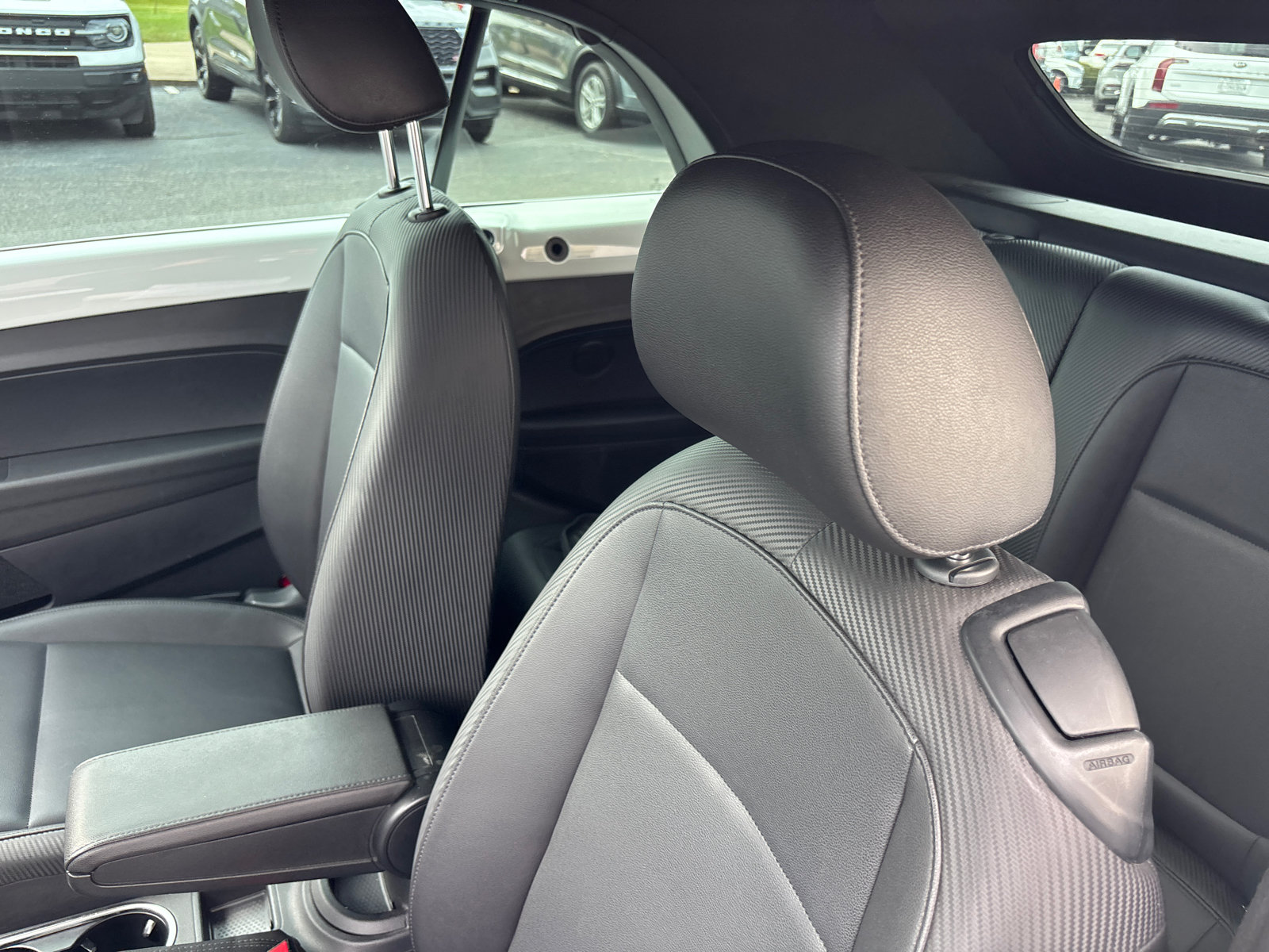 Used 2018 Volkswagen Beetle 2.0T S FWD image 26