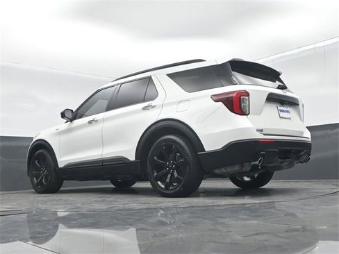 Used 2023 Ford Explorer ST-Line w/ Class IV Trailer Tow Package image 52