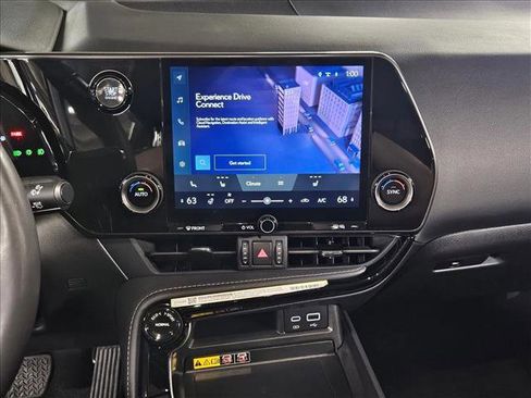 Used 2025 Lexus NX 250 FWD w/ Cold Area Package image 13
