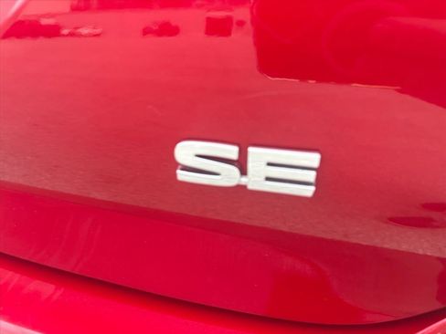 Used 2023 Mitsubishi Outlander SE image 9