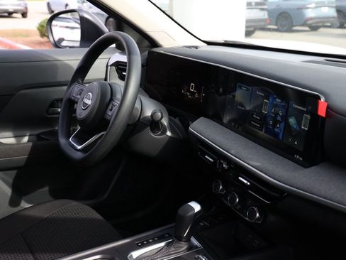 New 2026 Nissan Kicks S FWD image 20