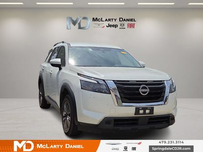 Used 2024 Nissan Pathfinder SV