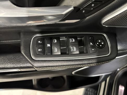 Used 2020 RAM 1500 Laramie AWD/4WD image 16
