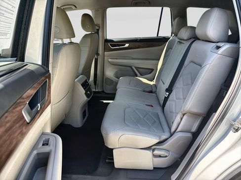 Used 2026 Volkswagen Atlas SE AWD/4WD image 30