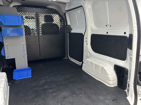 Used 2017 Nissan NV200 SV image 20