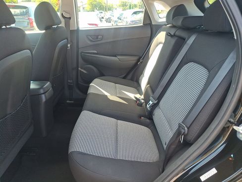 Used 2021 Hyundai Kona SE AWD/4WD image 10
