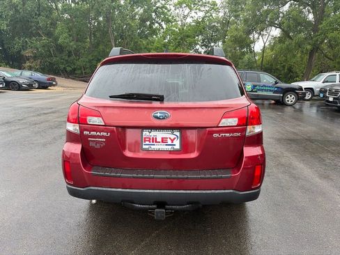 Used 2014 Subaru Outback 2.5i Premium AWD/4WD image 6