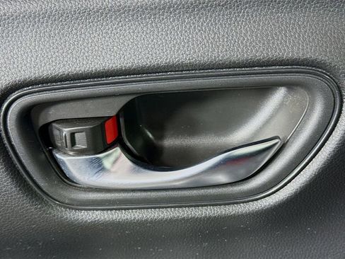 Certified 2025 Honda HR-V Sport image 22