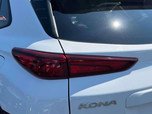 Certified 2023 Hyundai Kona SEL w/ Convenience Package AWD/4WD image 11