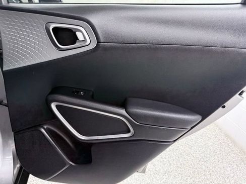 Used 2024 Kia Soul LX w/ Option Group 015 FWD image 19