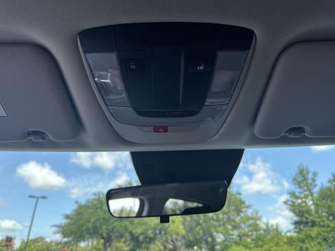 Used 2025 Kia Sportage EX FWD image 21