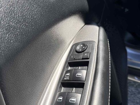 Used 2017 Dodge Journey Crossroad FWD image 7