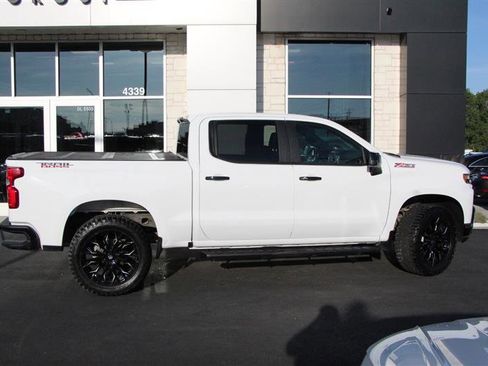 Used 2020 Chevrolet Silverado 1500 LT Trail Boss w/ Convenience Package AWD/4WD image 8