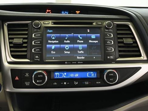 Used 2019 Toyota Highlander Limited Platinum image 5