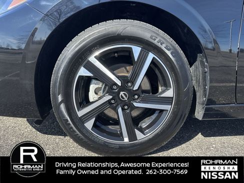 Used 2024 Nissan Sentra SV image 9