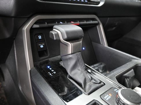 Used 2025 Toyota Tundra SR5 AWD/4WD image 31