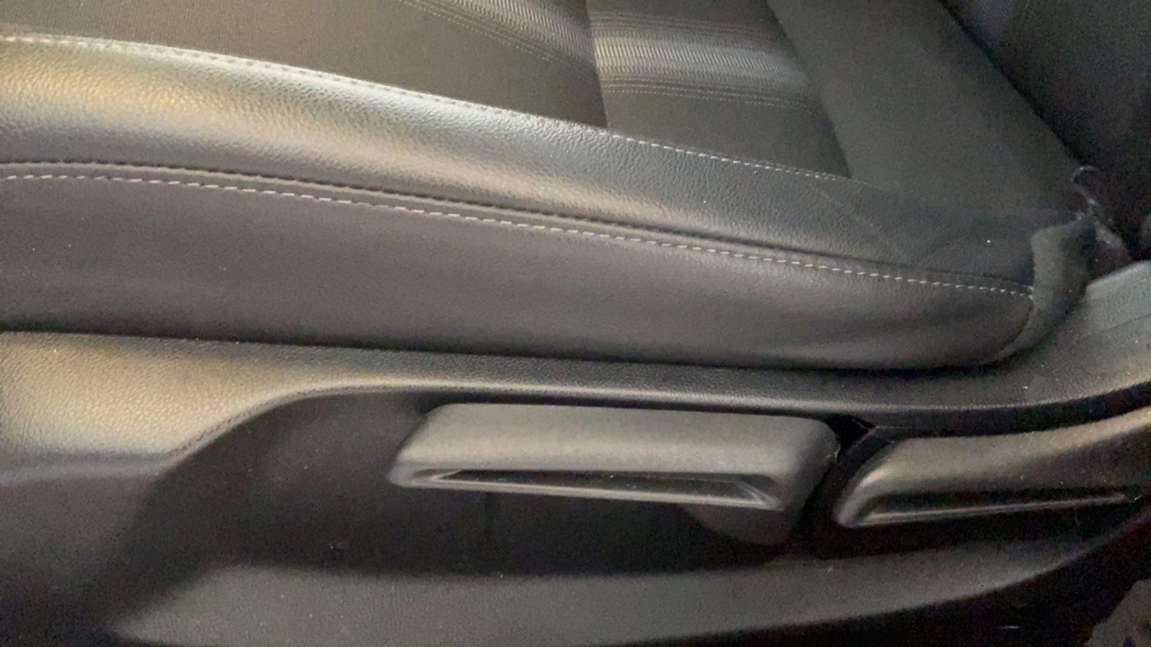 Used 2025 Honda Civic Sport image 26