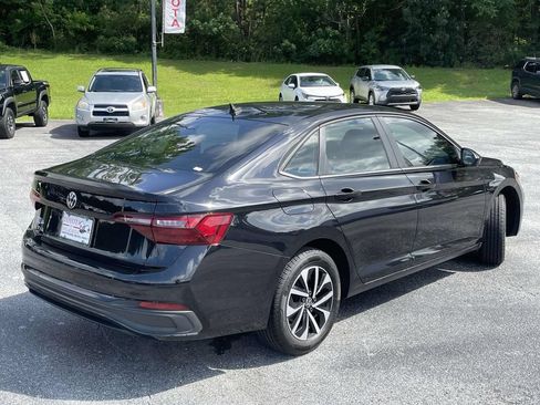 Used 2022 Volkswagen Jetta S FWD image 3