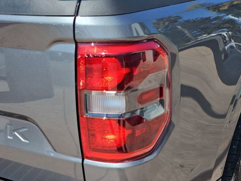 Used 2025 Ford Maverick Lobo AWD/4WD image 40