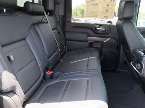 Certified 2022 GMC Sierra 3500 Denali w/ Technology Package AWD/4WD image 29
