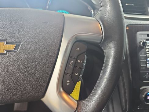 Certified 2017 Chevrolet Traverse Premier FWD image 25