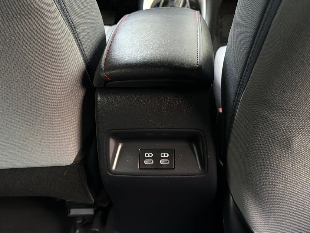 Used 2025 Toyota Corolla SE FWD image 17