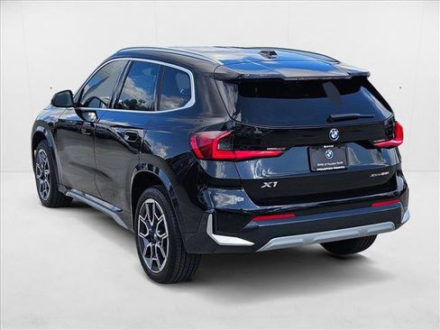 Certified 2025 BMW X1 xDrive28i w/ Technology Package image 7