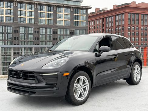 New 2026 Porsche Macan AWD/4WD image 1