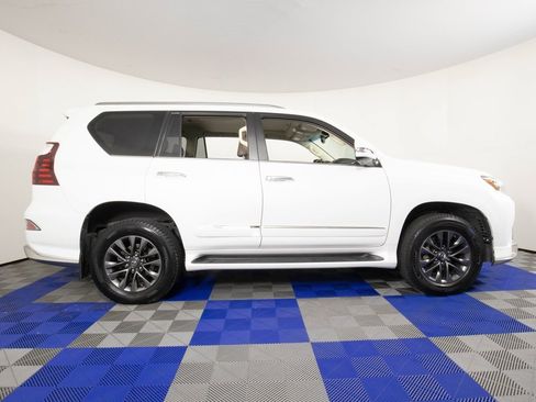 Used 2019 Lexus GX 460 Premium image 4