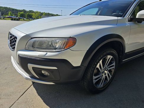 Used 2015 Volvo XC70 T5 Platinum w/ Protection Package FWD image 23