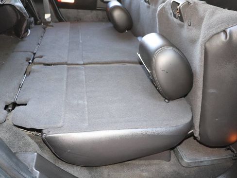 Used 2005 HUMMER H2 w/ Preferred Equipment Group image 56