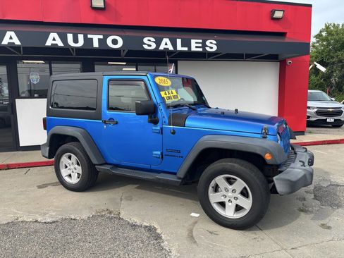 Used 2015 Jeep Wrangler Sport w/ Quick Order Package 24S AWD/4WD image 28