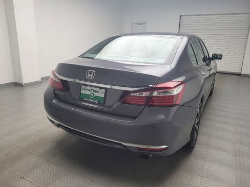 Used 2017 Honda Accord LX image 7