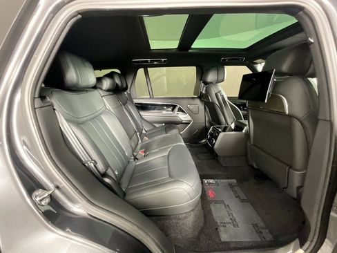 Certified 2024 Land Rover Range Rover Long Wheelbase Autobiography image 22