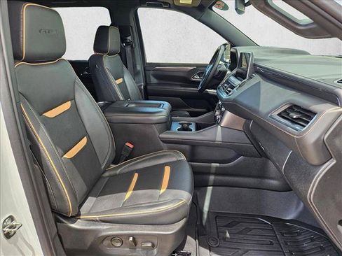 Used 2023 GMC Yukon AT4 w/ Technology Package AWD/4WD image 22