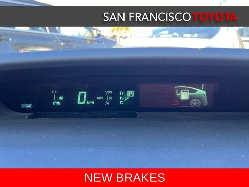 Used 2014 Toyota Prius Two image 28