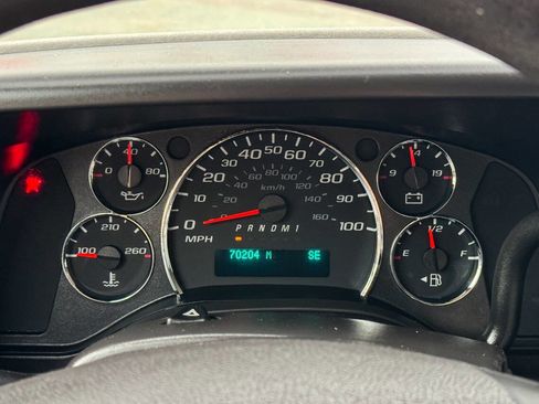 Used 2014 Chevrolet Express 2500 LS image 25