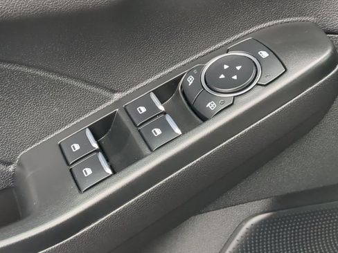 Used 2025 Ford Escape ST-Line image 11