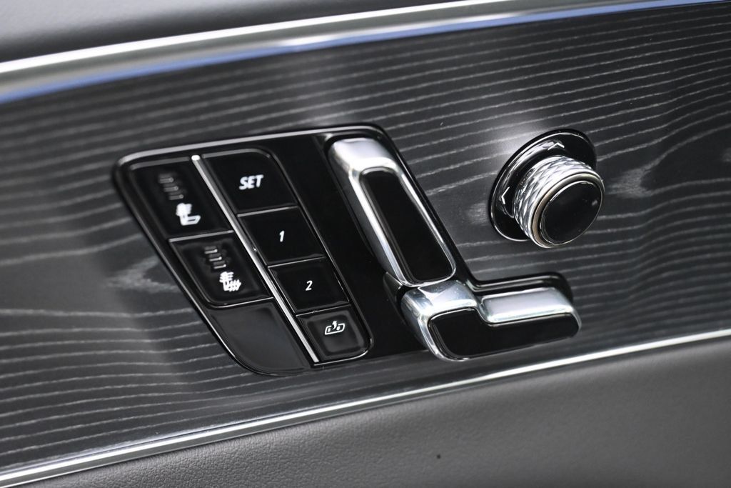 New 2026 Cadillac Lyriq Luxury w/ LPO, Floor Liner Package AWD/4WD image 14
